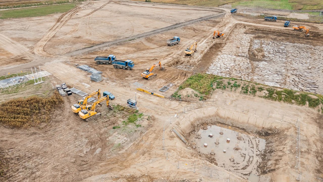 Budimex zakończył pale testowe pod terminal Portu Polska