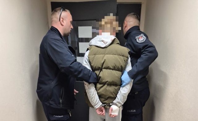 Pościg za Audi zakończył się w rzece. 24-latek trafił do aresztu