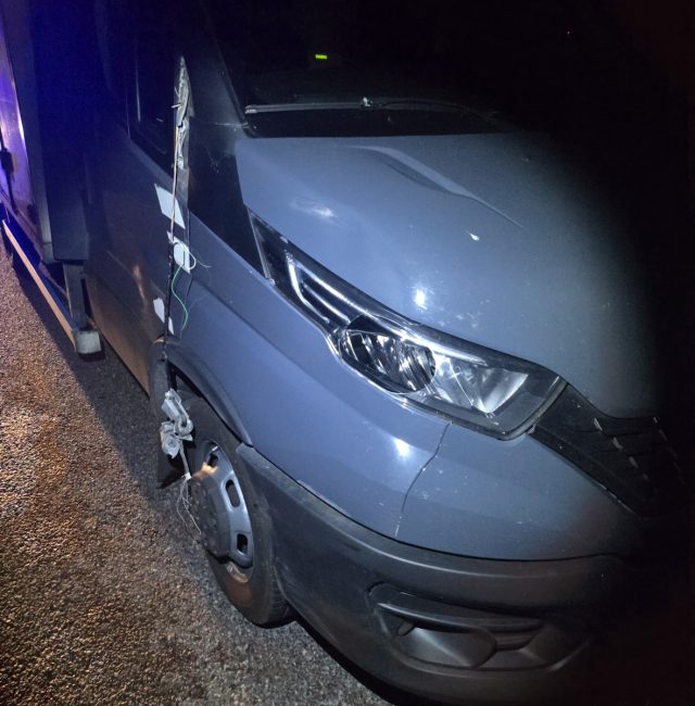 Wypadek na DW 747 w Łaziskach. Kierowca Iveco potrącił rowerzystę