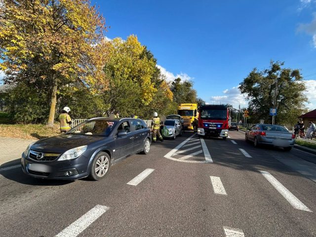 Zderzenie dwóch pojazdów na DK 17 w Łopienniku Nadrzecznym. Wprowadzono ruch wahadłowy AKTUALIZACJA