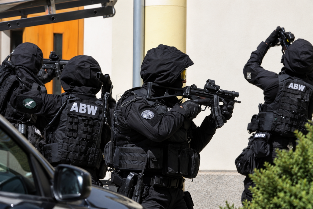 Polish security service: Russian sabotage network behind Warsaw and Radom arson attacks