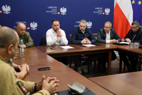 Alarm w Lubelskiem po uderzeniu drona przy granicy. Wojewoda zwołał sztab kryzysowy