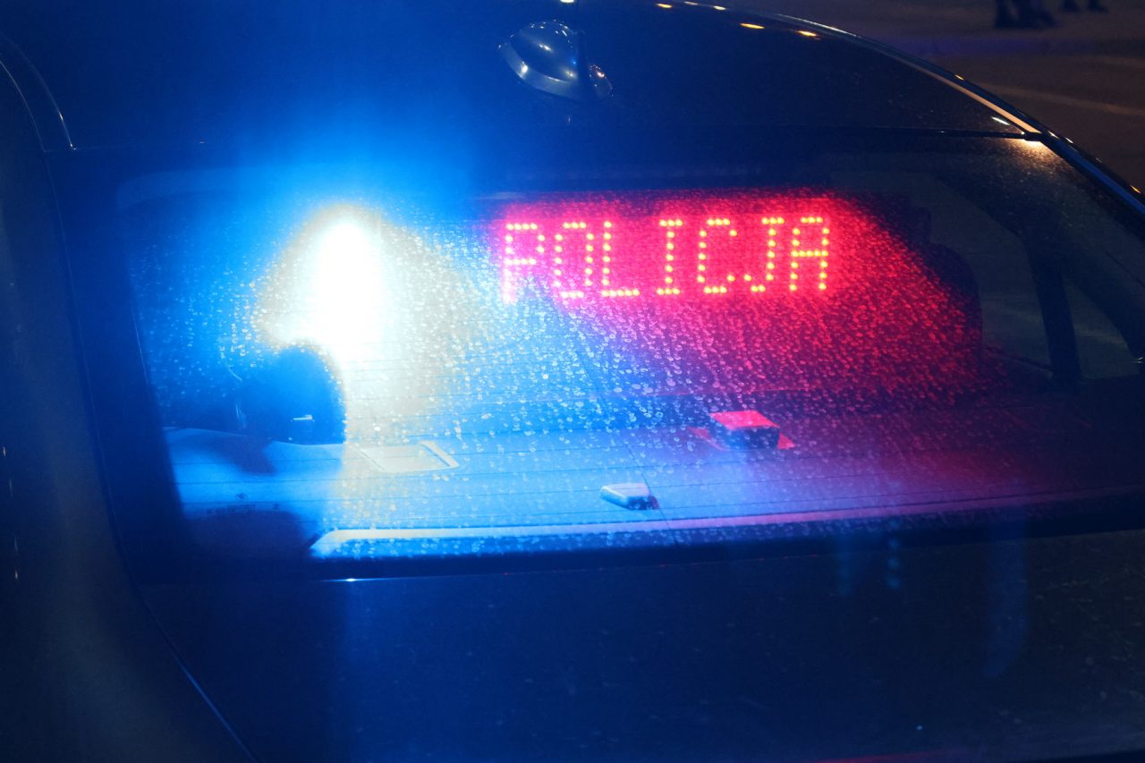 Two drunk drivers stopped five minutes apart at petrol station in Rudnia