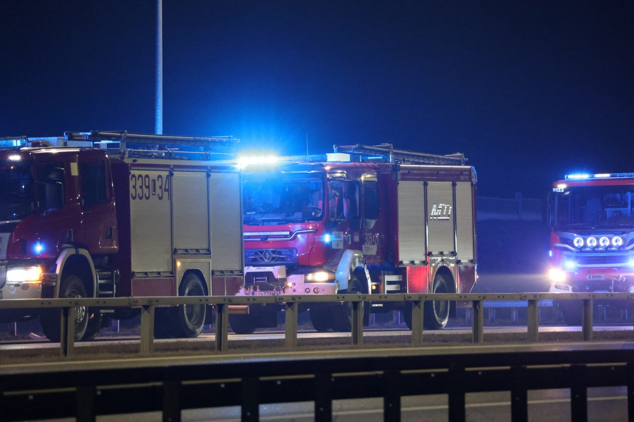 Kierowca zasnął i wjechał w ciężarówkę w Hrebennem: jedna osoba ranna