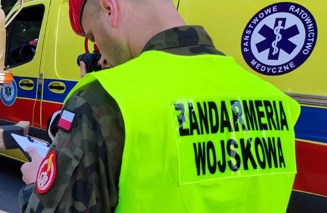 Suspicious package at Military Gendarmerie unit: three hospitalized