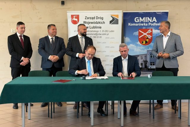 DW 813 do remontu i przebudowy. Podpisano umowy za ponad 3,7 mln zł