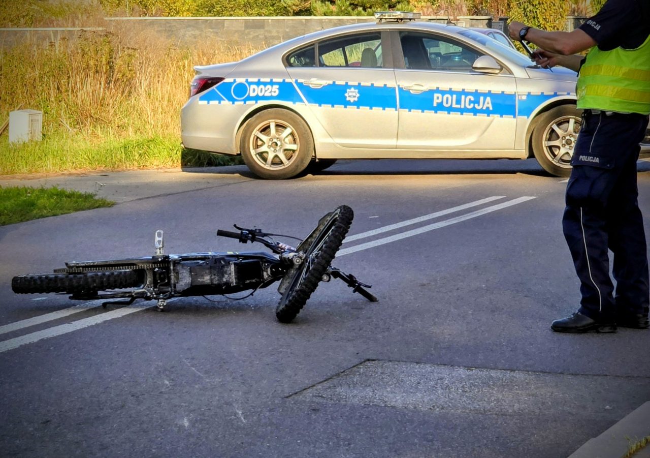 Krężnica Jara: 22-latek zatrzymany po potrąceniu policjanta, funkcjonariusz w szpitalu