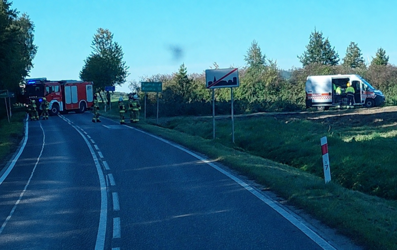Gas leak in Zakrzówek blocks provincial road 842