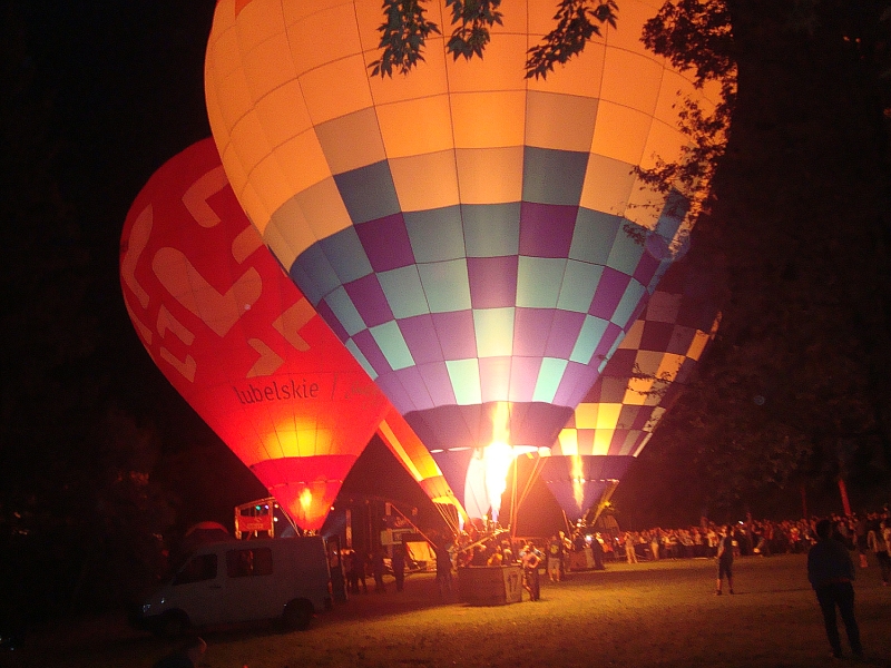 824