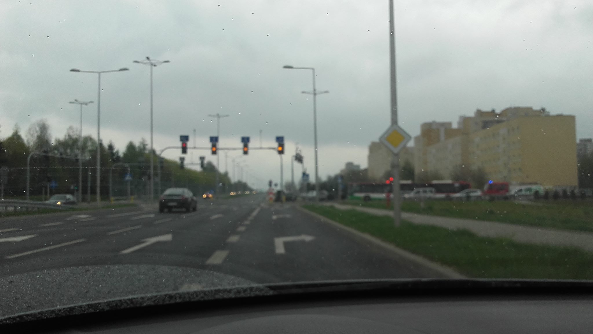 13063056_1720015501610675_259891