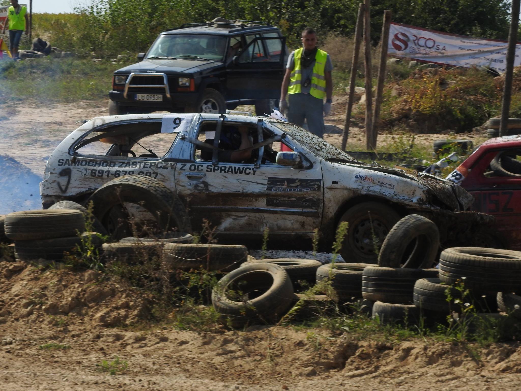 14138613_1095504050535658_469541