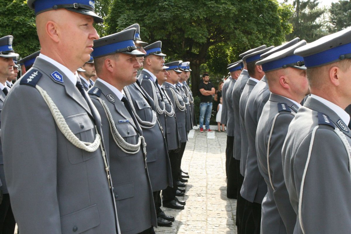 68-111841