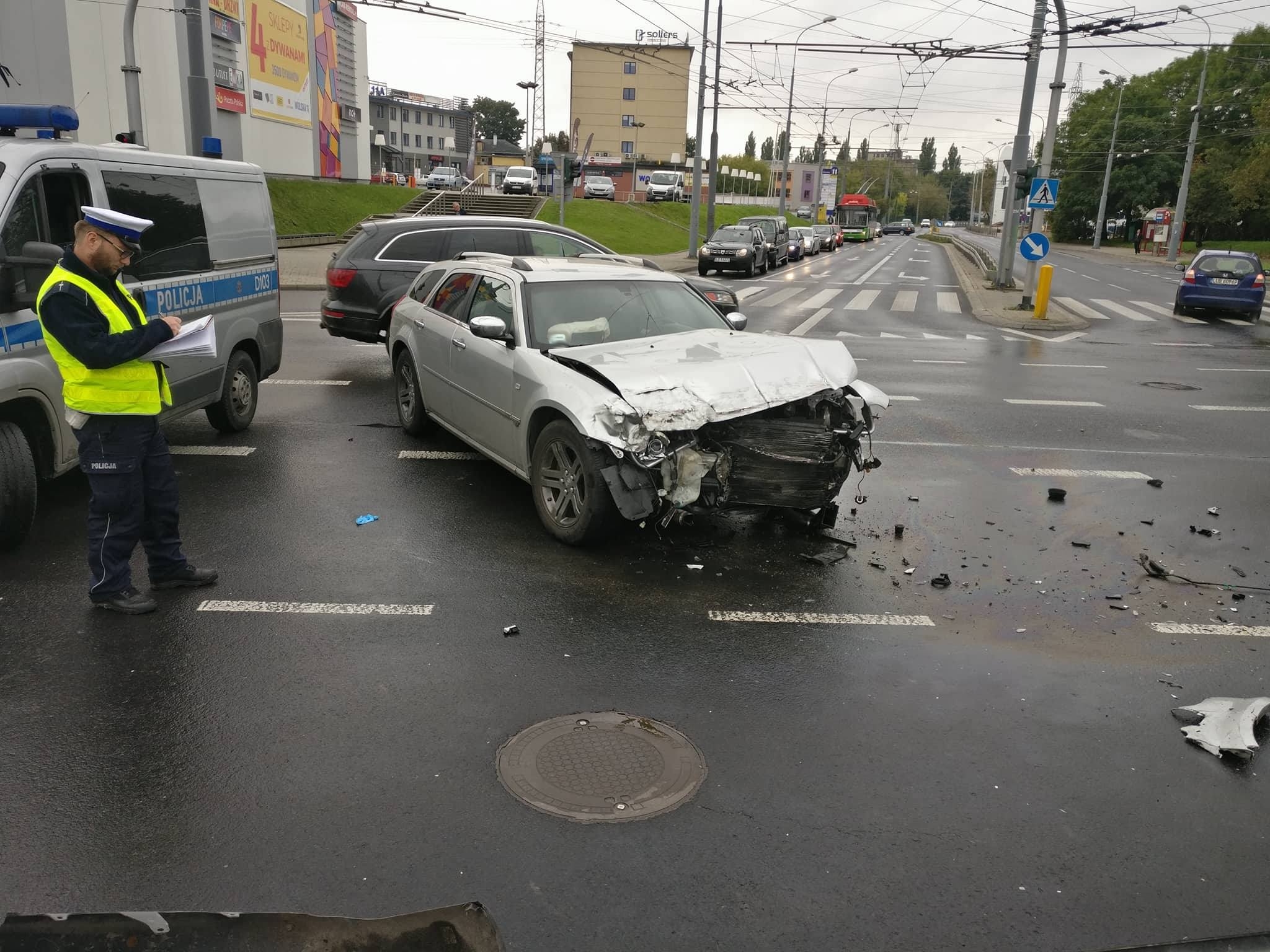 21952615_2128257083866691_156086
