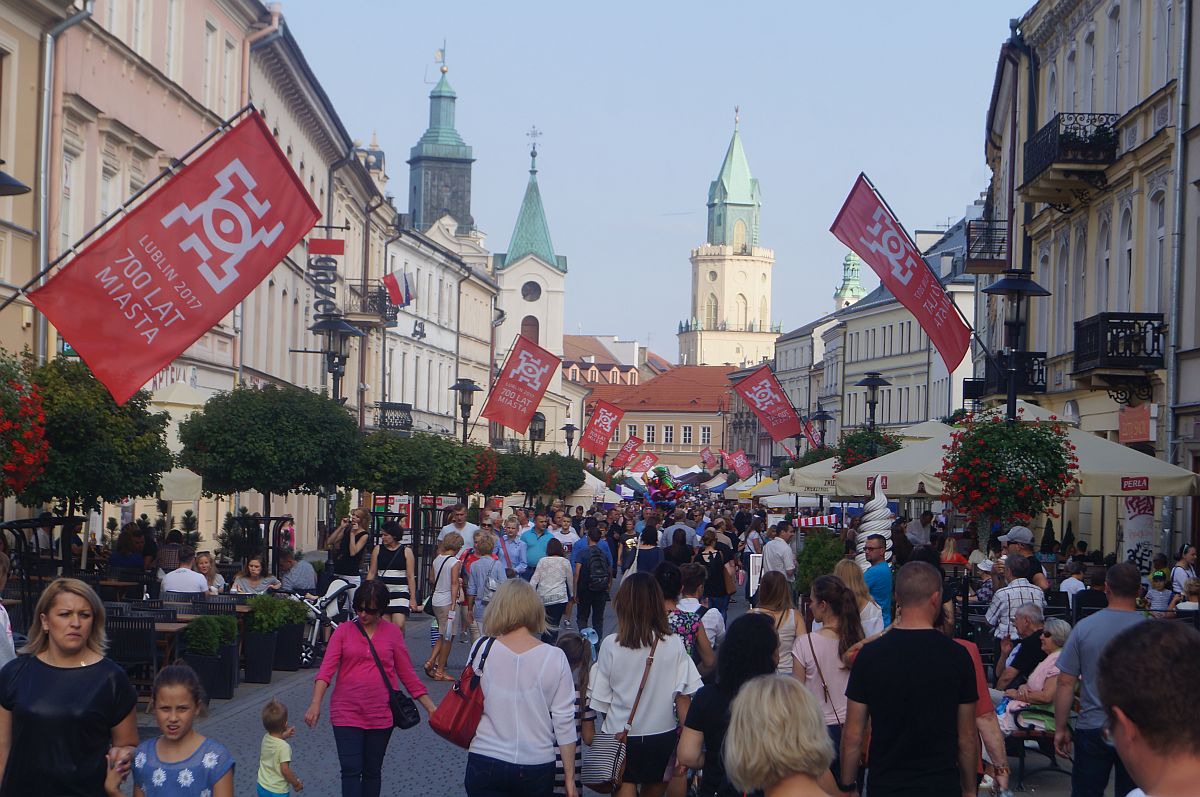 200