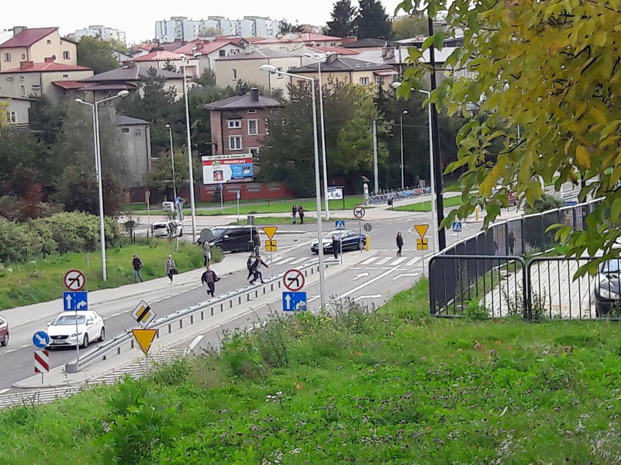 22403948_1570264156367627_751456