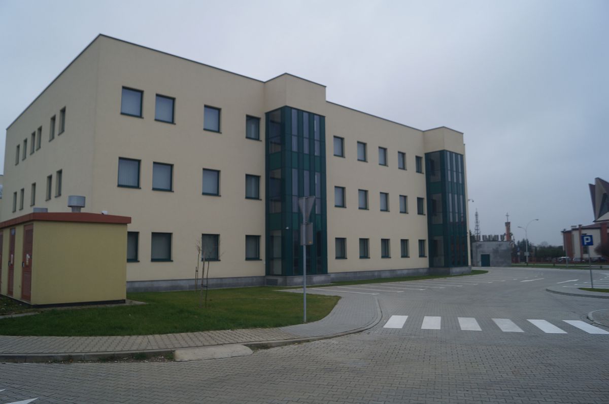 82