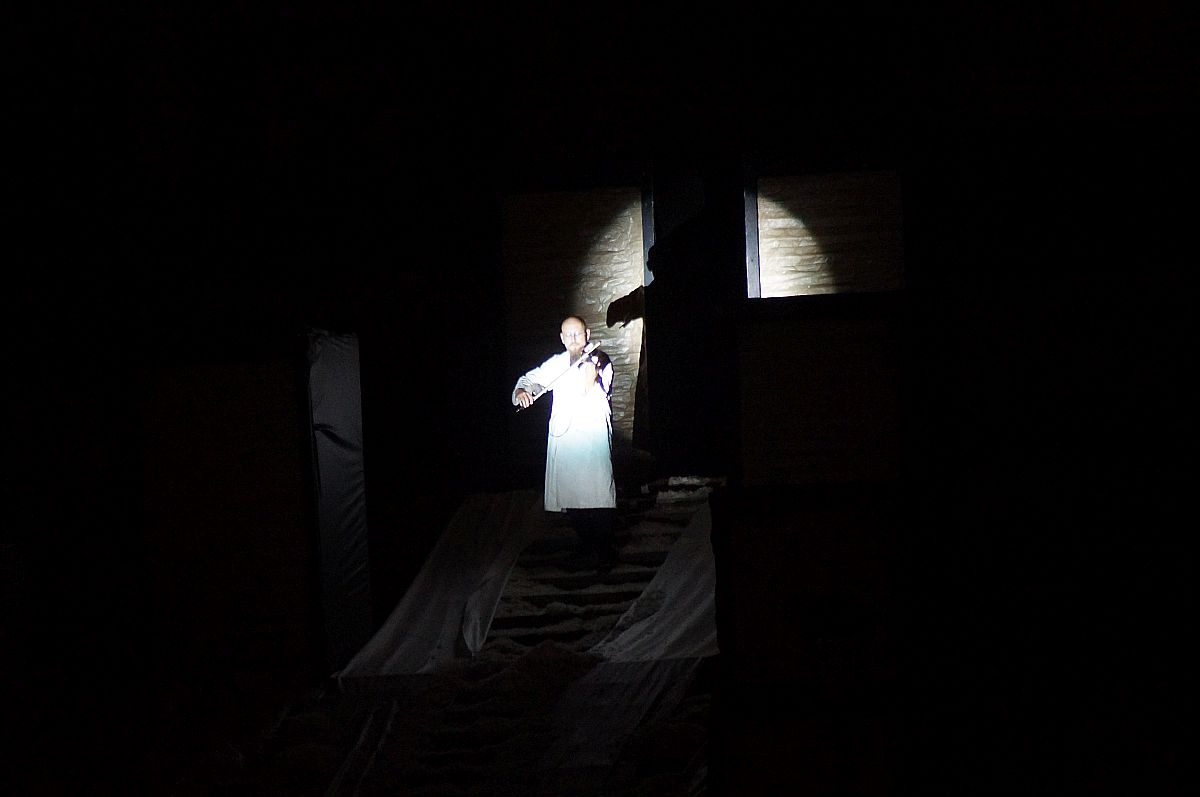 102