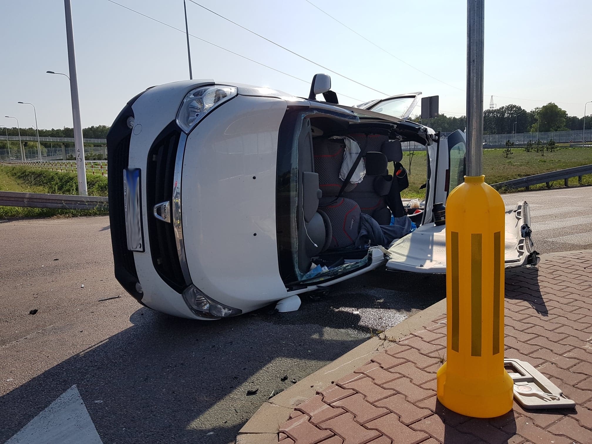 39936594_201780747203778_1092536