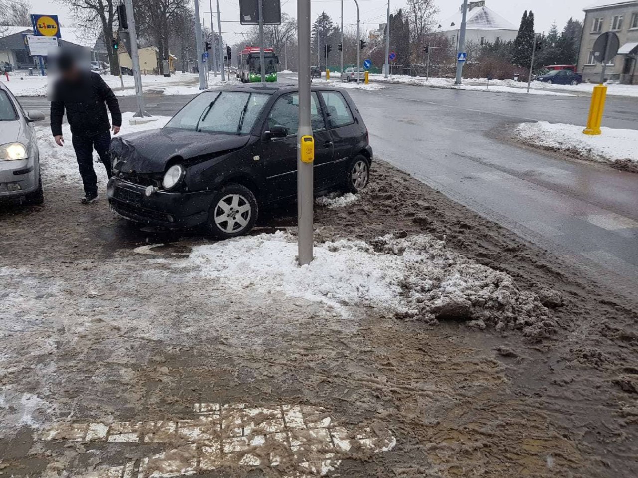 125