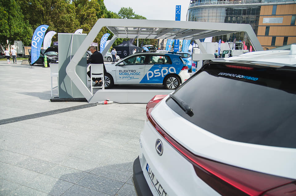 137