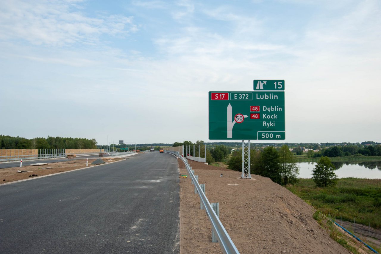 135