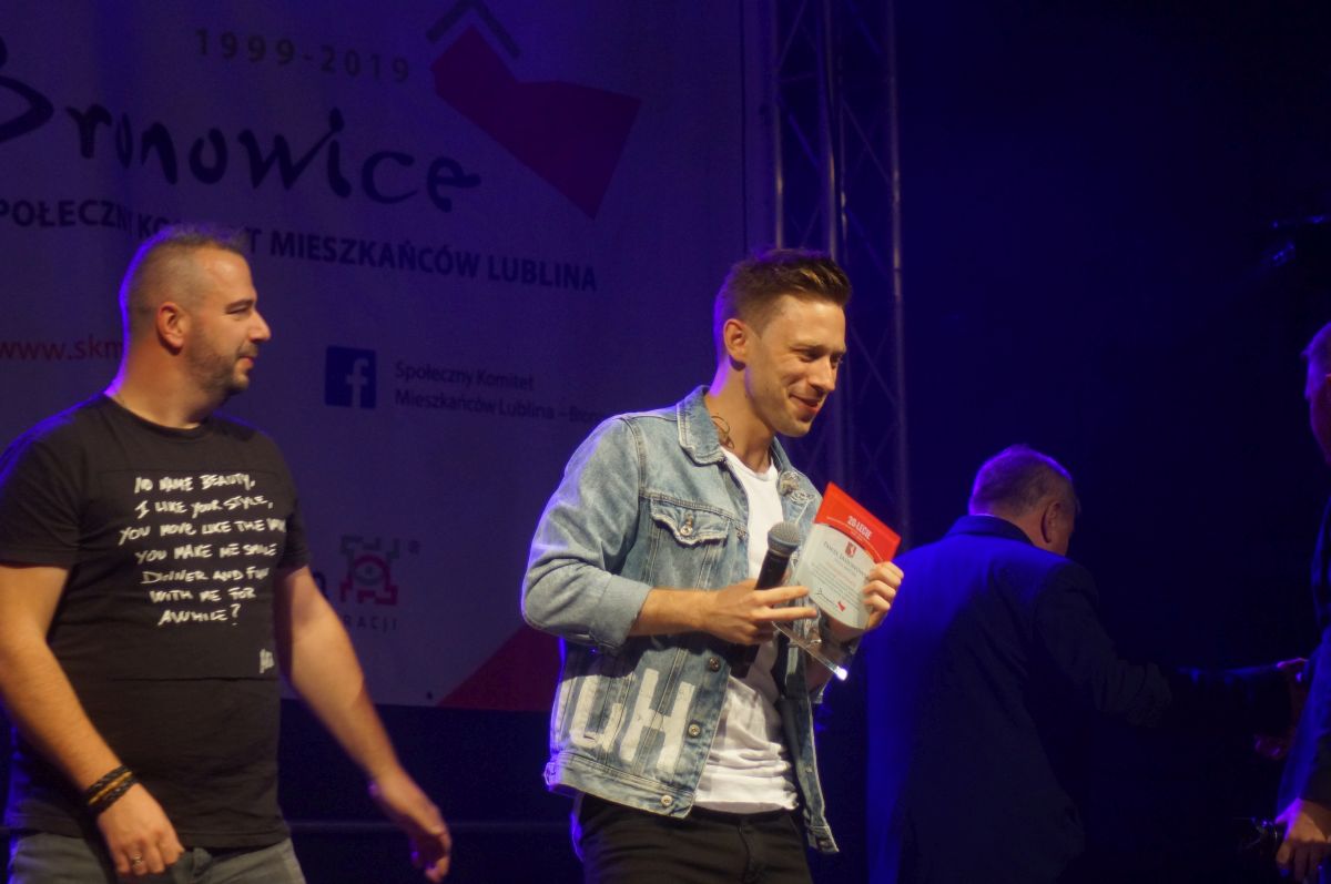247