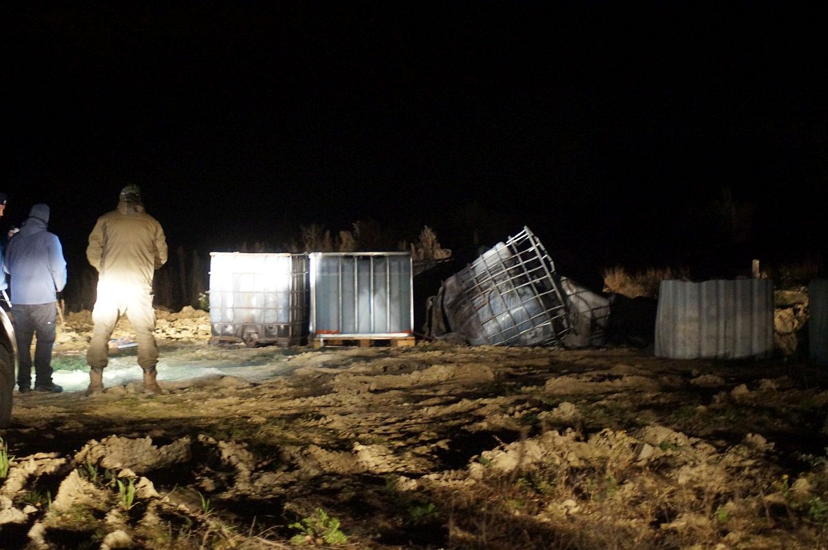 206