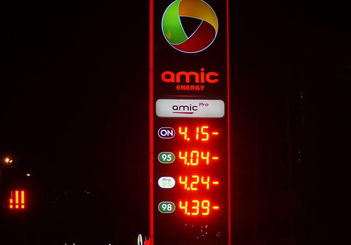 140x34