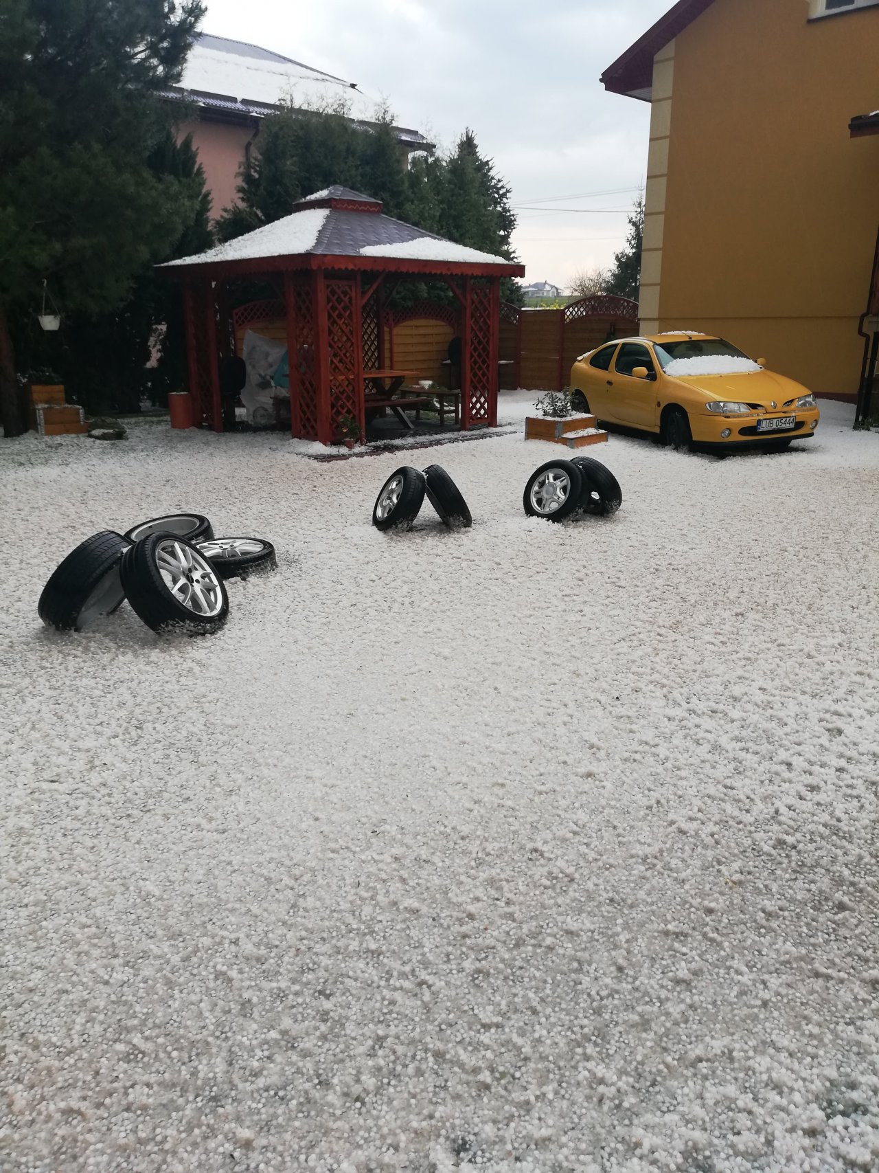 95259658_229528115140076_1398228742106513408_n