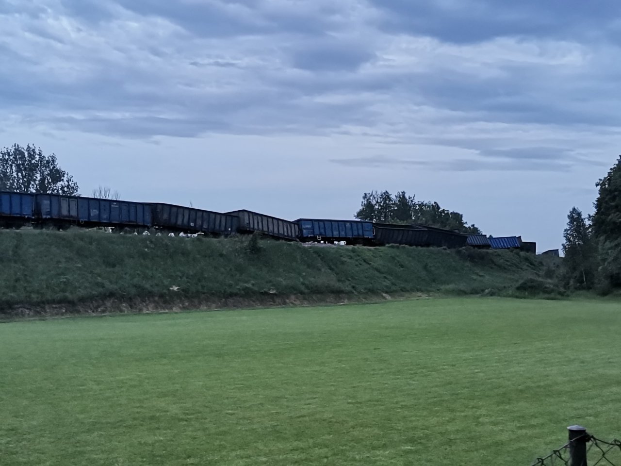 100s90