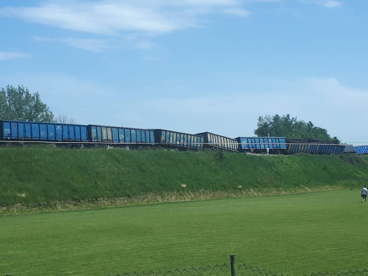 100s96