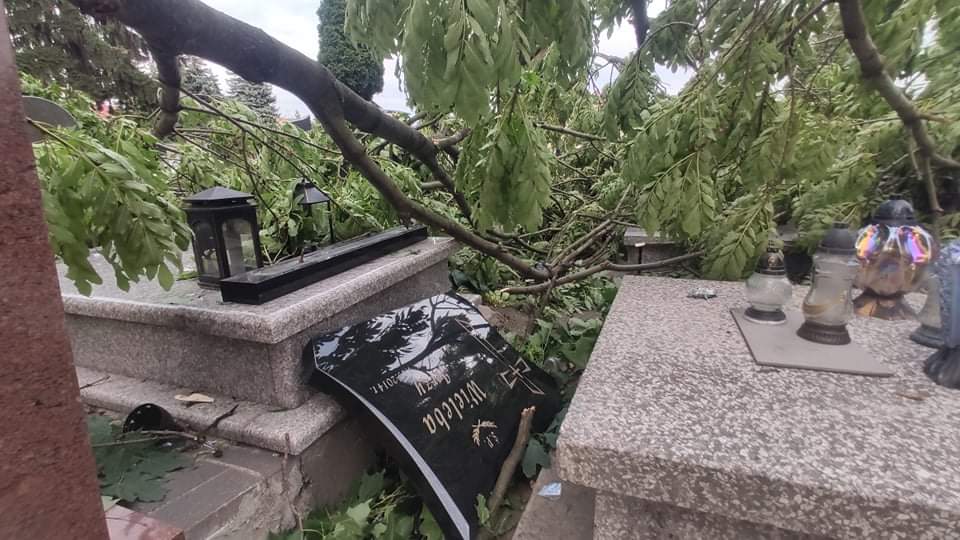 received_208460444577718