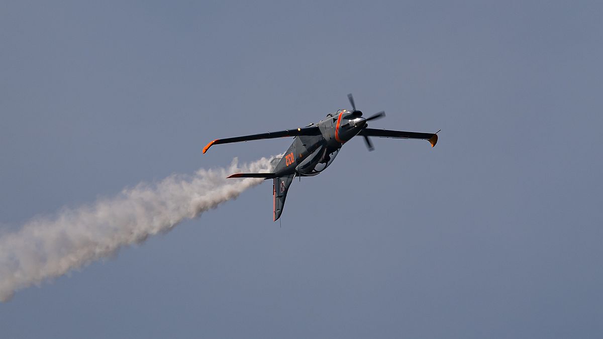 109j90