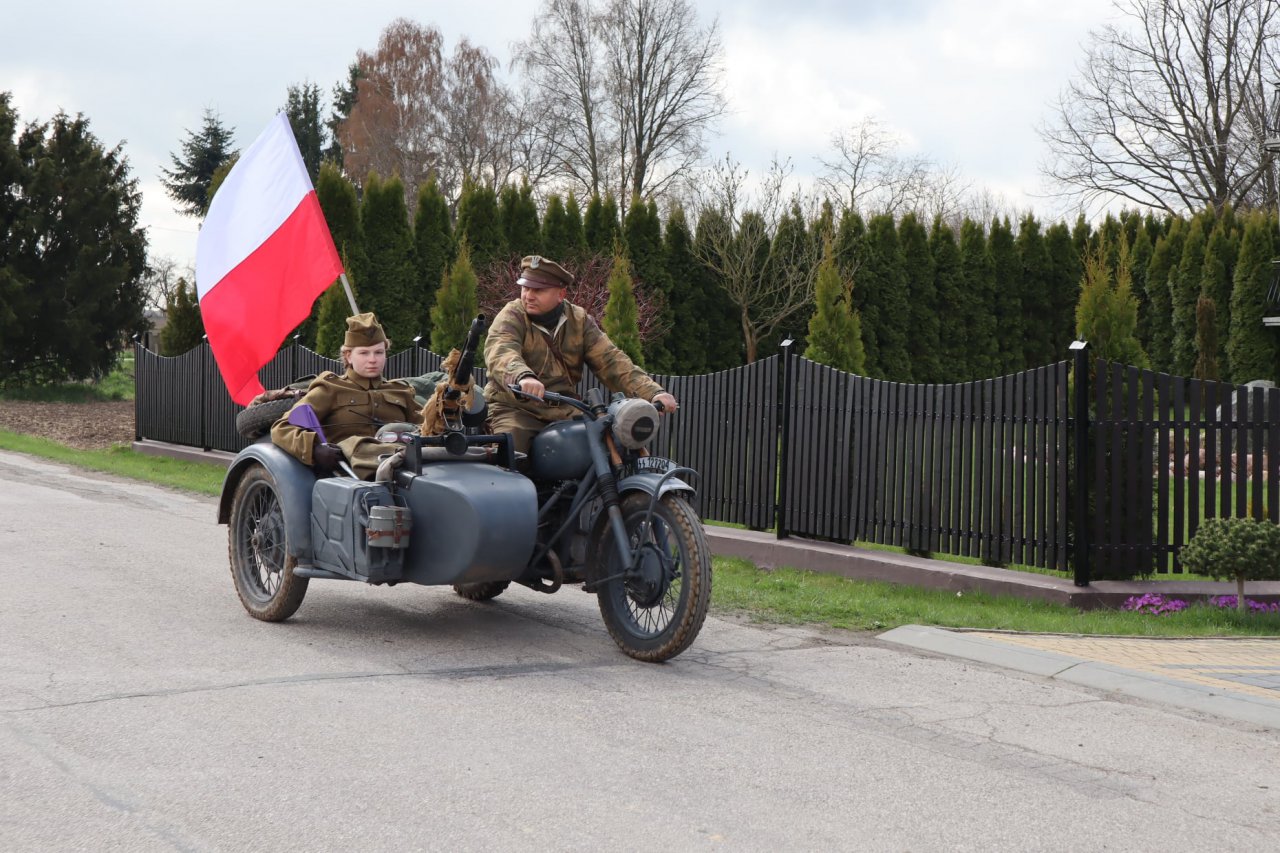 112y34