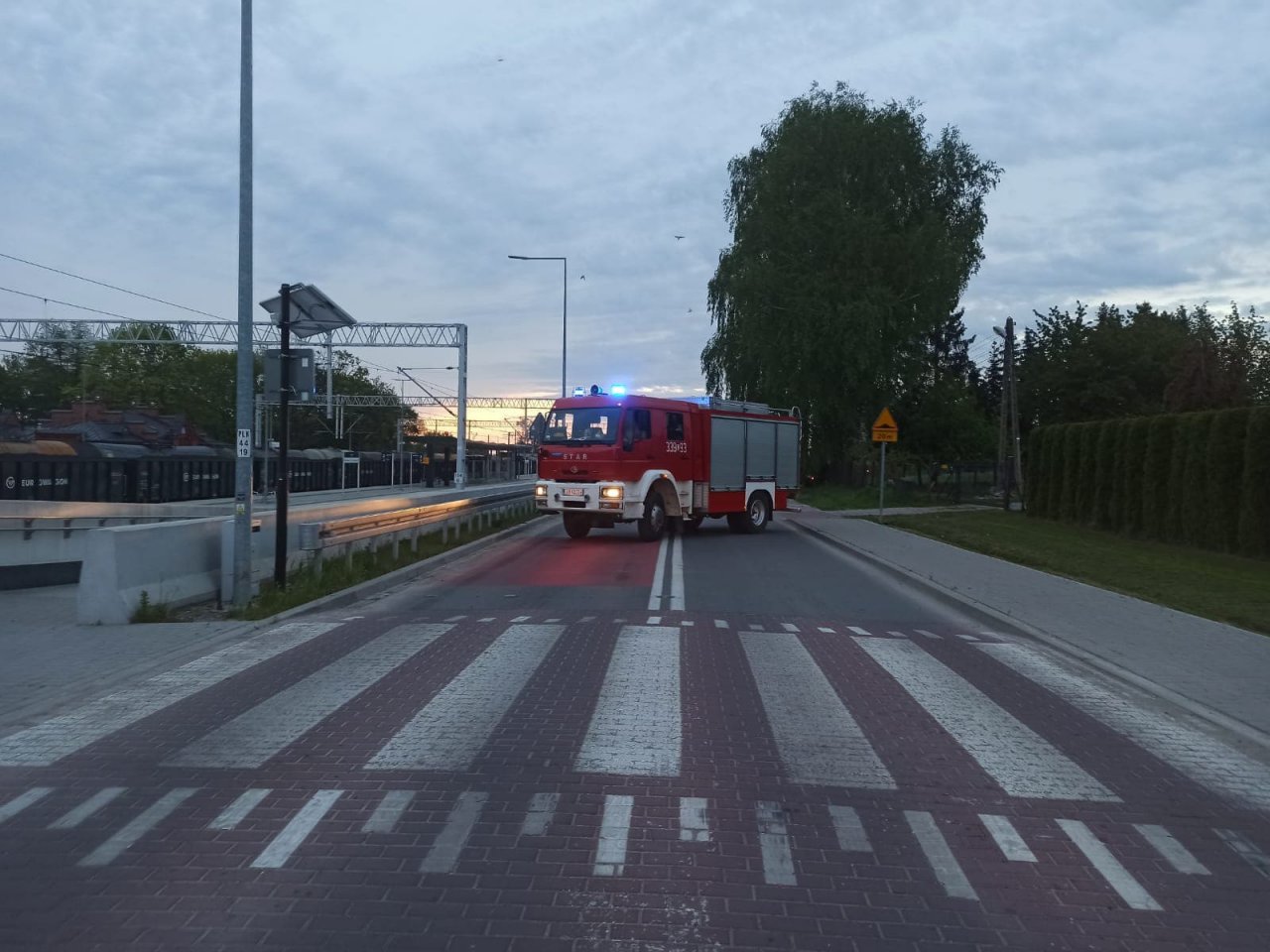 113e10