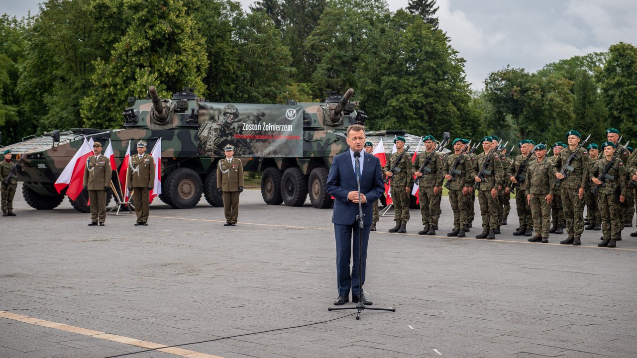 ponad-800-ochotnikw-zoyo-dzi-w-polsce-przysig-wojskow_52252306927_o