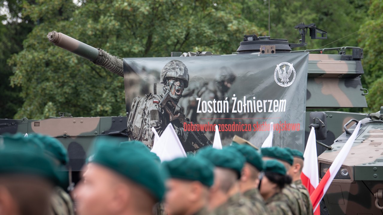 ponad-800-ochotnikw-zoyo-dzi-w-polsce-przysig-wojskow_52253272696_o