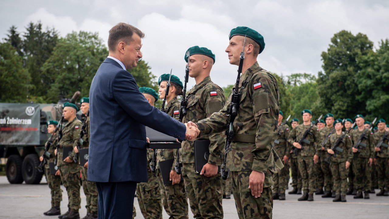 ponad-800-ochotnikw-zoyo-dzi-w-polsce-przysig-wojskow_52253293658_o