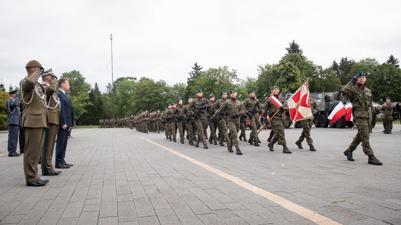 ponad-800-ochotnikw-zoyo-dzi-w-polsce-przysig-wojskow_52253293913_o