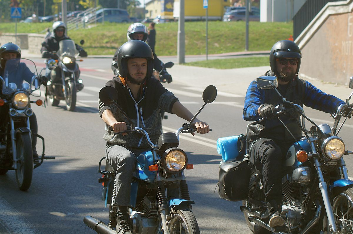 115h28