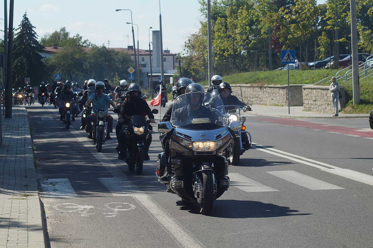 115h35