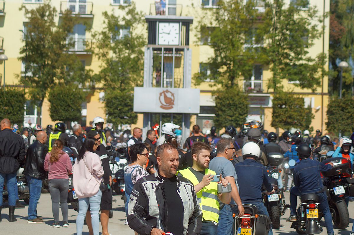 115h81