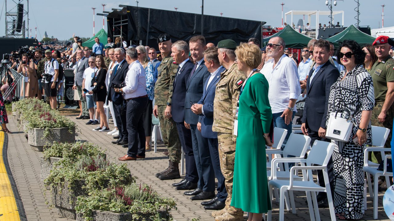 niezwycieni-w-przestworzach--wystartowa-air-show-radom_53142921024_o