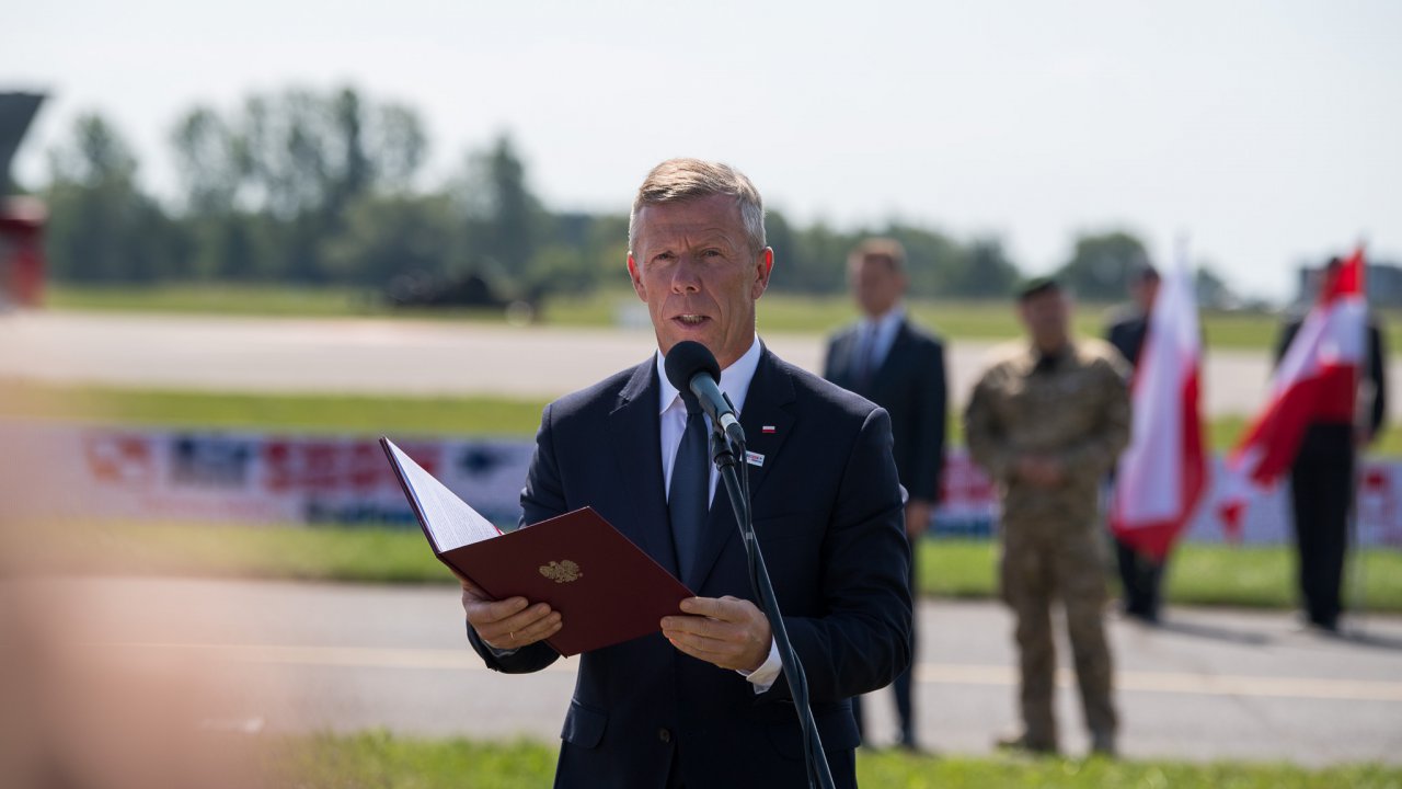 niezwycieni-w-przestworzach--wystartowa-air-show-radom_53142921049_o