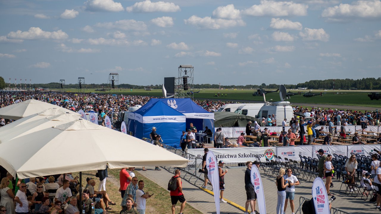 niezwycieni-w-przestworzach--wystartowa-air-show-radom_53142921079_o