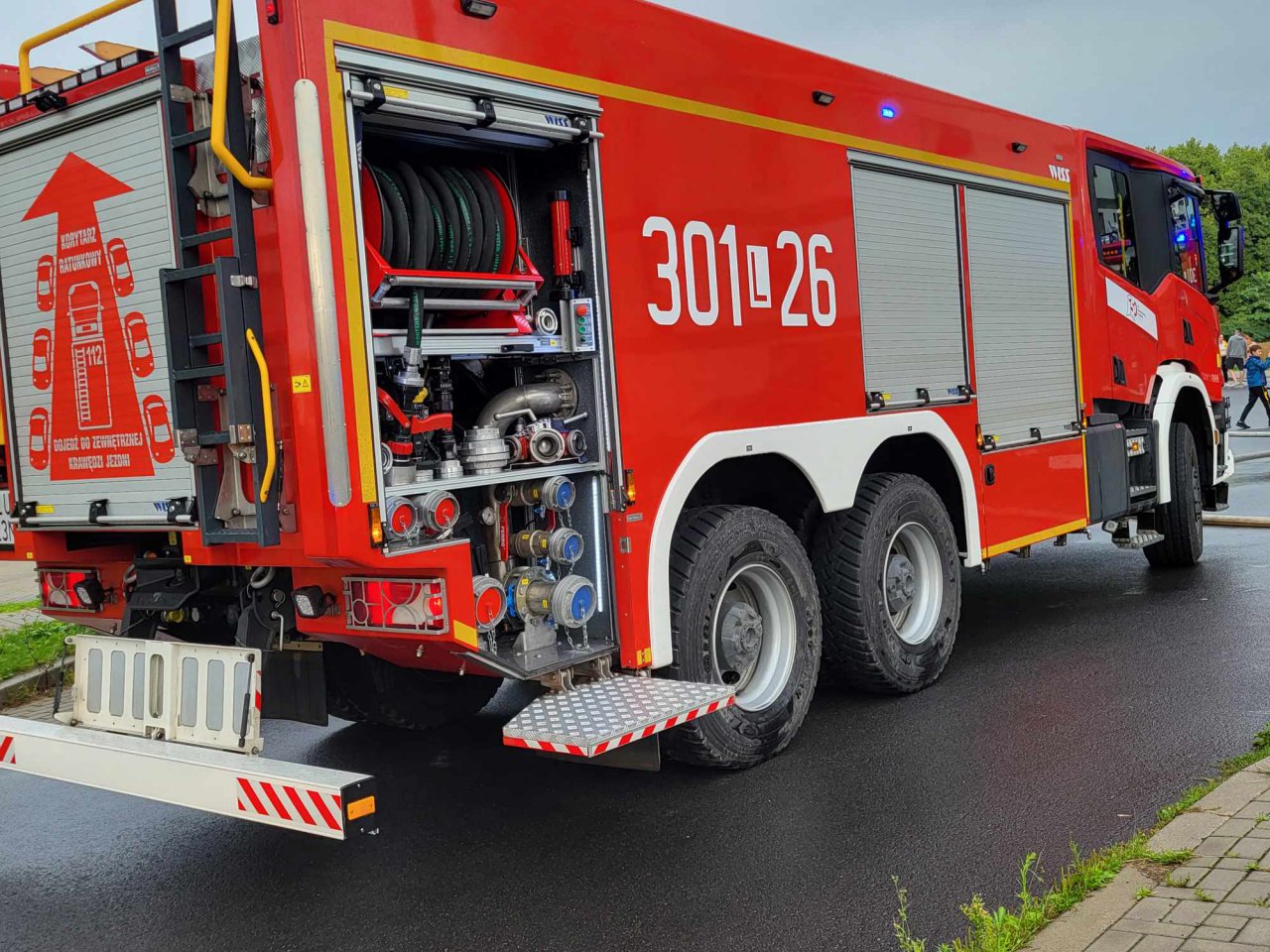 121j99,,