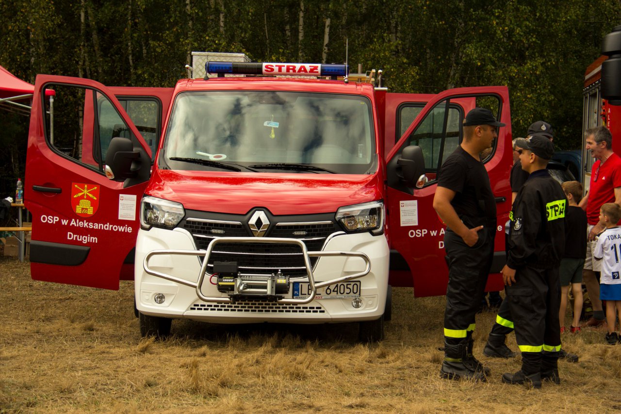 122j37