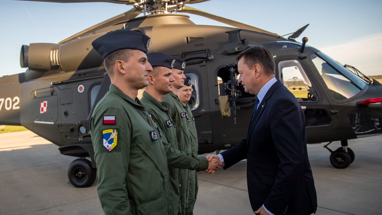 przekazanie-nowych-migowcw-aw-149-onierzom-wojska-polskiego_53297336641_o