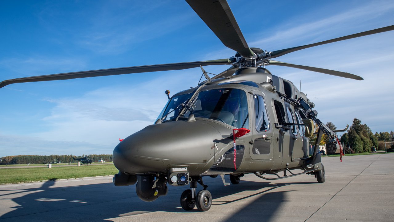 przekazanie-nowych-migowcw-aw-149-onierzom-wojska-polskiego_53297709499_o