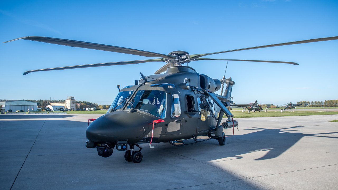 przekazanie-nowych-migowcw-aw-149-onierzom-wojska-polskiego_53297809210_o